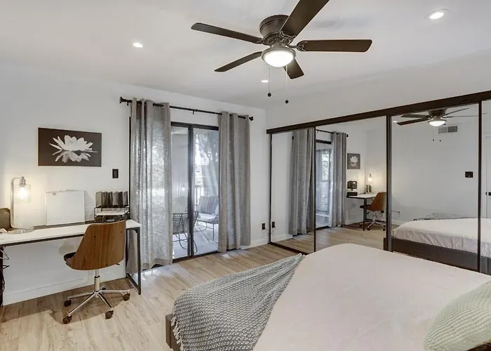 Apartment Charming In Scottsdale!